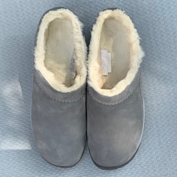 Merrell Shoes - Merrell  Women’s Encore Ice Gray Suede Sheepskin  Slip-on Shoes 9.5